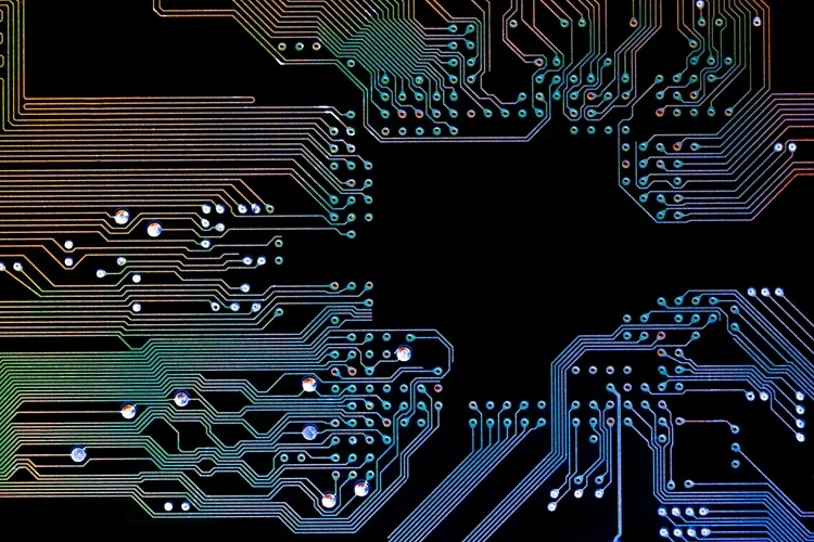Staggered Microvia PCB Manufacturing for Advanced HDI Applications