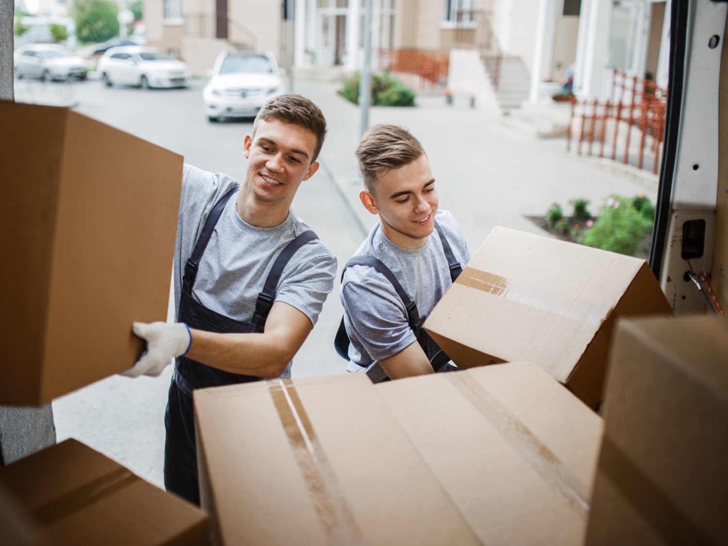 Office Furniture Removal Services with Fast and Efficient Pickup | office furniture removal