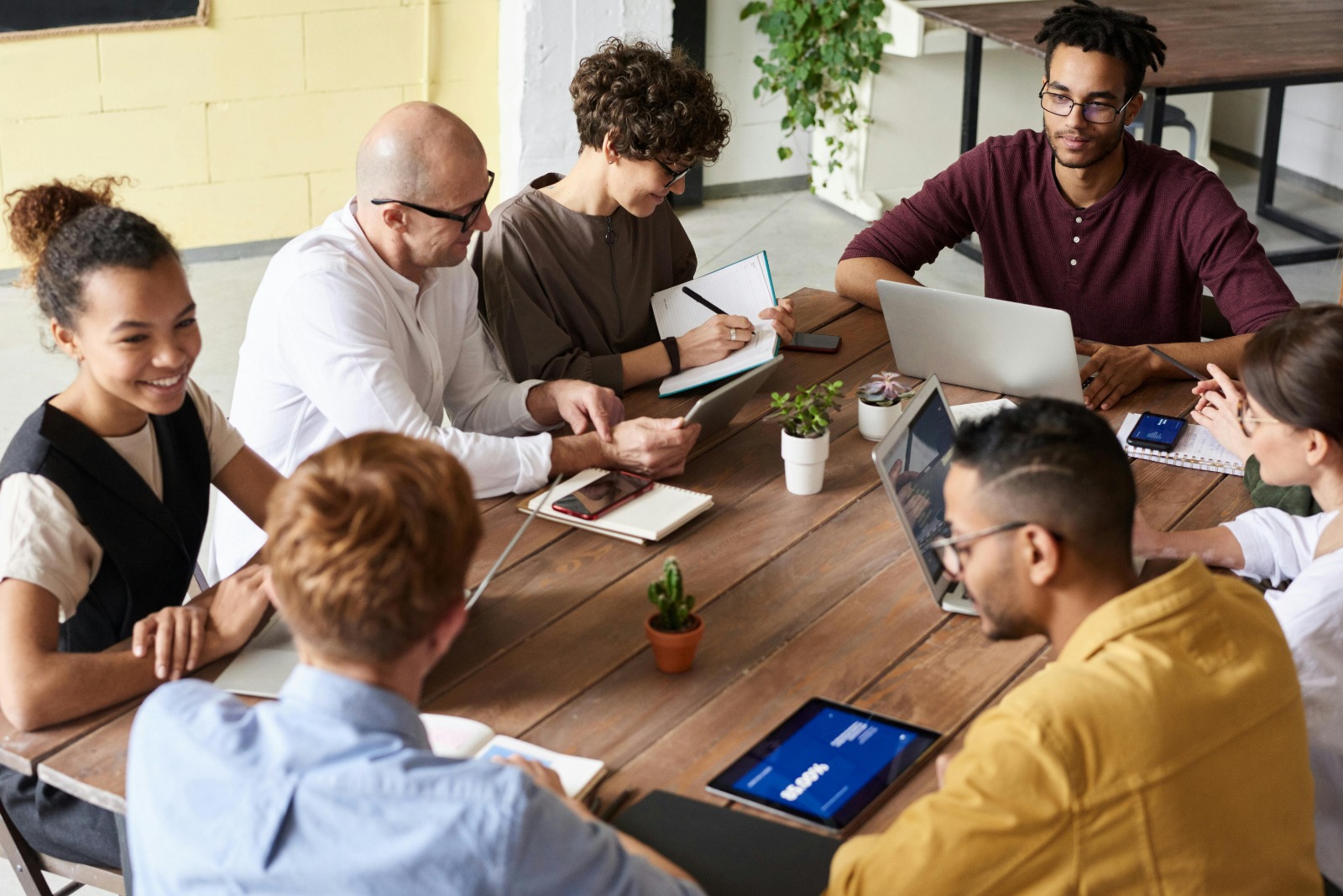 Increase Conversion From Meetings with Smart Workmate Automation